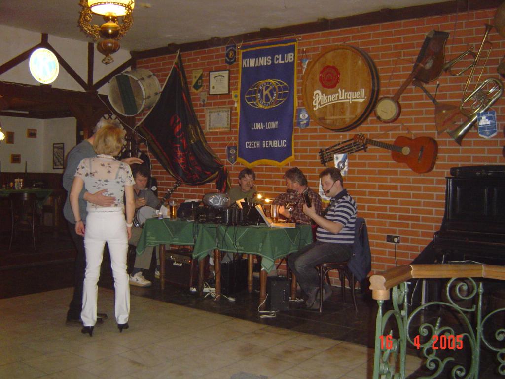Černý kůň, Louny